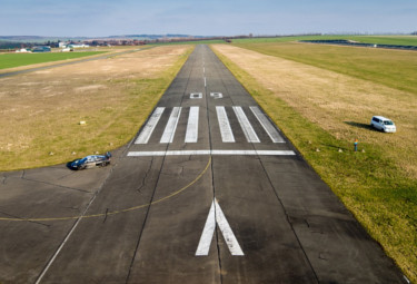 airport runway line markings [city]